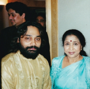 Asha Bhosle Ji & Sukhvinder Pinky                                                         
